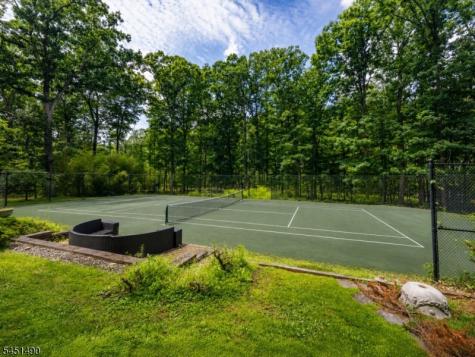 111 Ballantine Road Andover NJ 07821