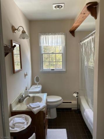 938 Potters Road Stillwater NJ 07860