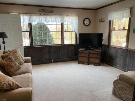 938 Potters Road Stillwater NJ 07860