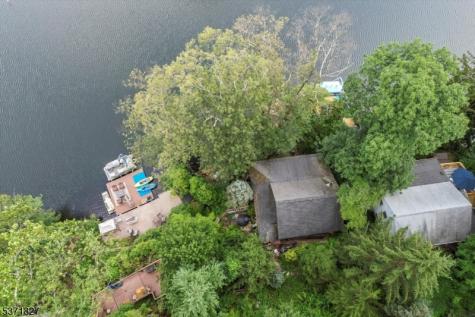 151 Pine Tree Road Bloomingdale NJ 07403