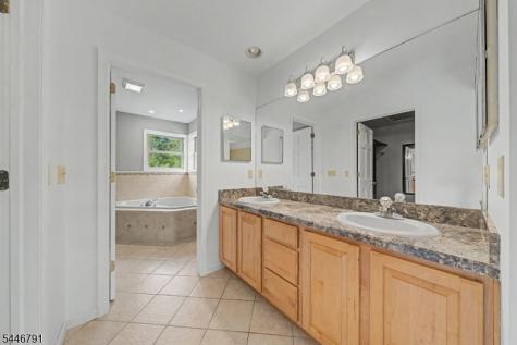 69 Lime Kiln Road Knowlton NJ 07832