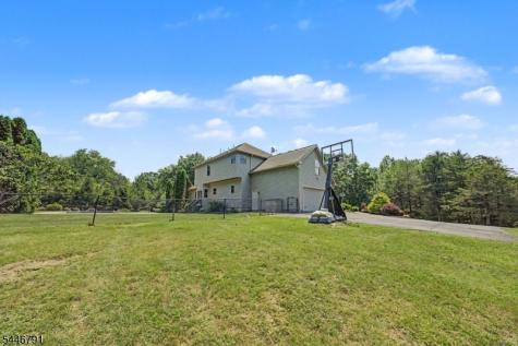 69 Lime Kiln Road Knowlton NJ 07832