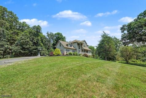 69 Lime Kiln Road Knowlton NJ 07832
