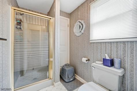 15 Orchard Street Bloomingdale NJ 07403
