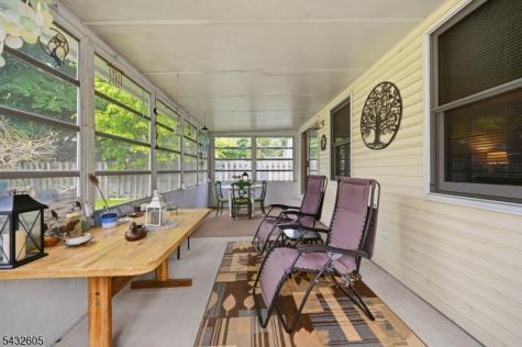 15 Orchard Street Bloomingdale NJ 07403