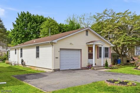 15 Orchard Street Bloomingdale NJ 07403