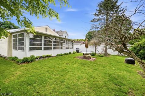 15 Orchard Street Bloomingdale NJ 07403