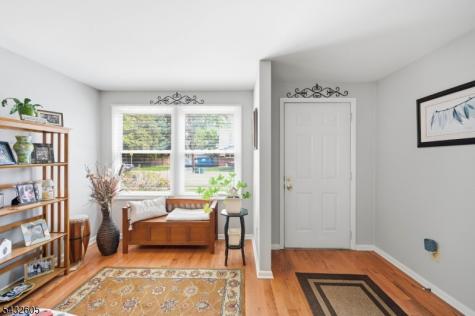 15 Orchard Street Bloomingdale NJ 07403