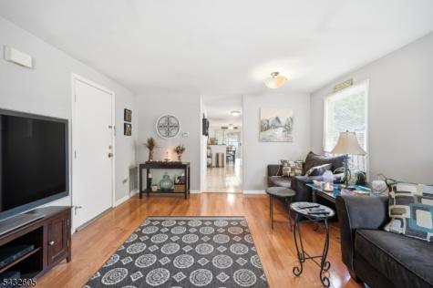 15 Orchard Street Bloomingdale NJ 07403