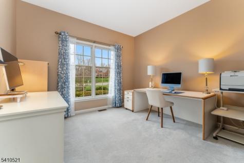 11 Messenger Lane Raritan NJ 08551