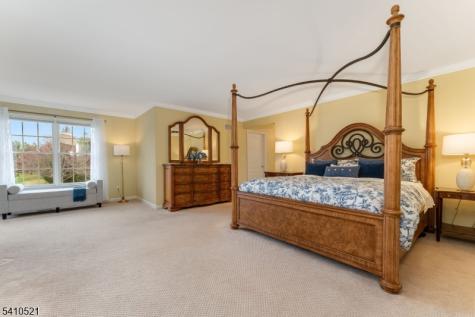 11 Messenger Lane Raritan NJ 08551