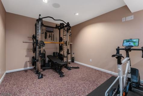11 Messenger Lane Raritan NJ 08551
