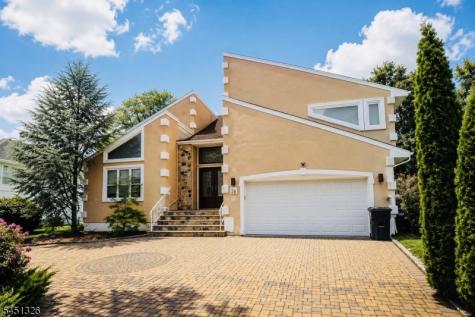 26 Benjamin Drive Springfield NJ 07081