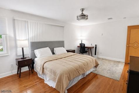 26 Benjamin Drive Springfield NJ 07081