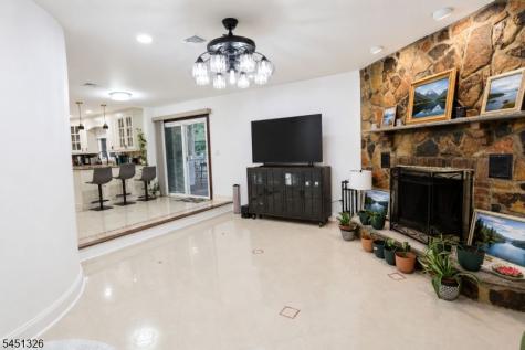 26 Benjamin Drive Springfield NJ 07081