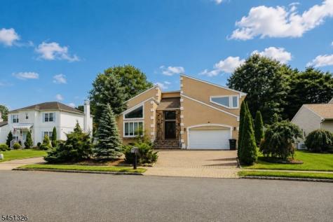 26 Benjamin Drive Springfield NJ 07081