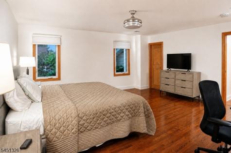 26 Benjamin Drive Springfield NJ 07081
