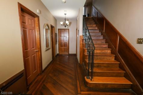 75 Chancellor Avenue Newark NJ 07112