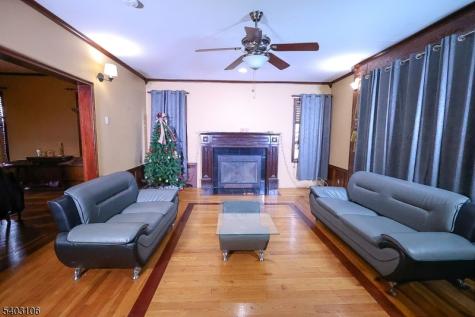 75 Chancellor Avenue Newark NJ 07112