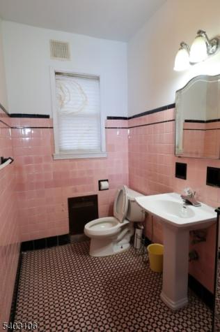 75 Chancellor Avenue Newark NJ 07112