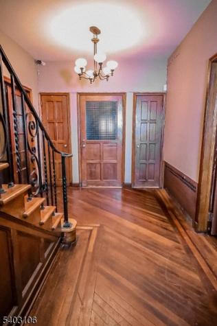75 Chancellor Avenue Newark NJ 07112