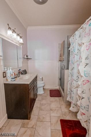 75 Chancellor Avenue Newark NJ 07112