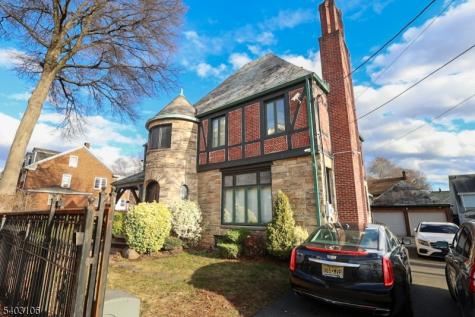 75 Chancellor Avenue Newark NJ 07112