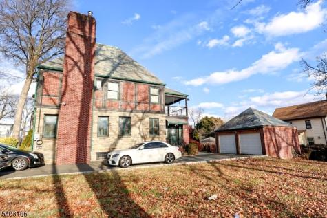 75 Chancellor Avenue Newark NJ 07112