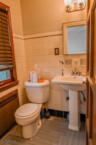 75 Chancellor Avenue Newark NJ 07112