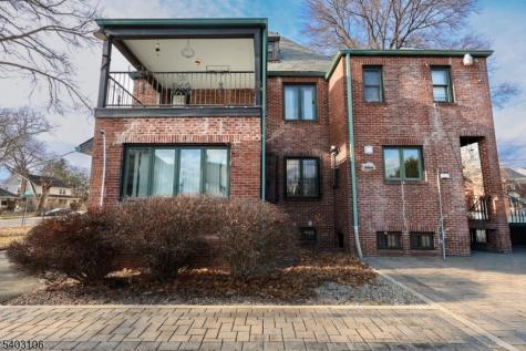 75 Chancellor Avenue Newark NJ 07112