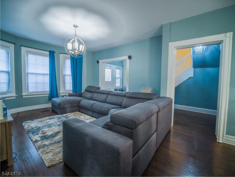 221 Rutledge Avenue East Orange NJ 07017