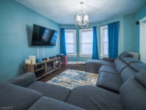 221 Rutledge Avenue East Orange NJ 07017