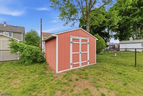 9 Winding Way Pequannock NJ 07444