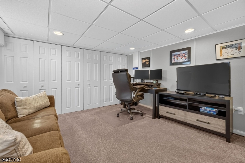 810 Lynwood Street Raritan NJ 08869