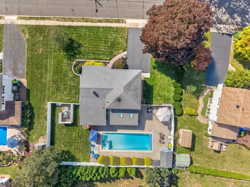 810 Lynwood Street Raritan NJ 08869