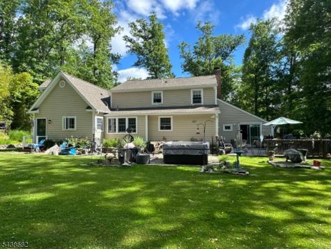 30 Dogwood Drive Chester NJ 07930