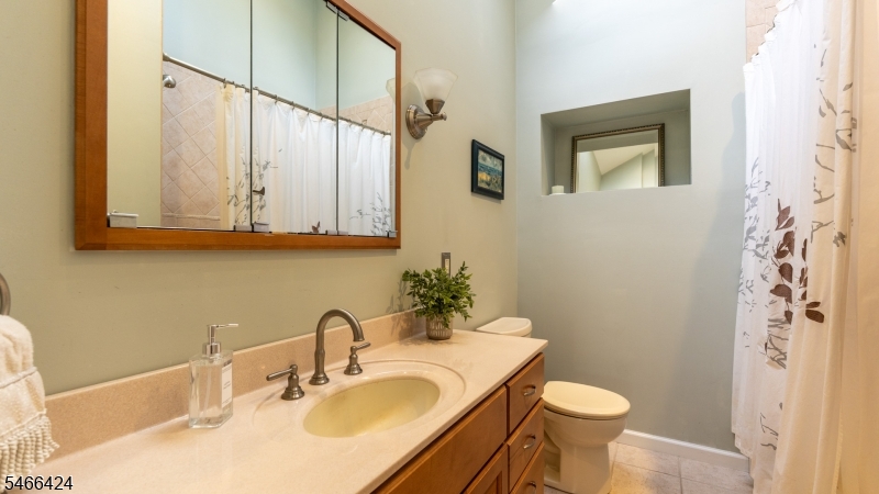 65 Parks Road Denville NJ 07834