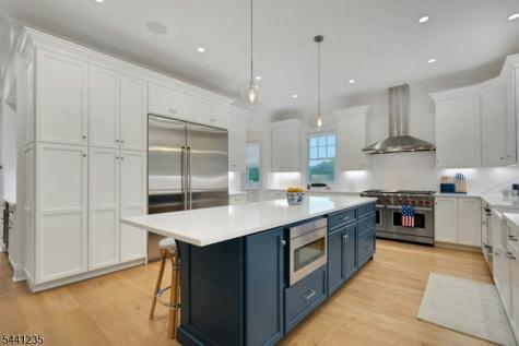 61 Slayton Drive Millburn NJ 07078