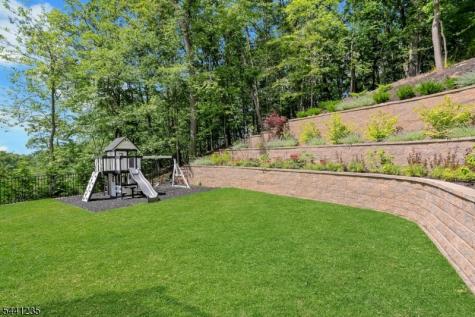 61 Slayton Drive Millburn NJ 07078
