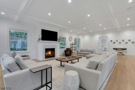 61 Slayton Drive Millburn NJ 07078