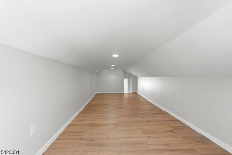 325 Schley Street Newark NJ 07112