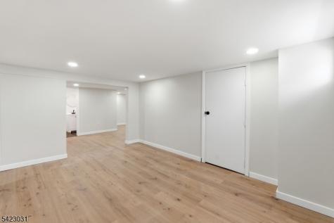 325 Schley Street Newark NJ 07112