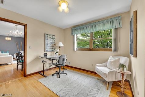 184 Stonehenge Terrace Clark NJ 07066