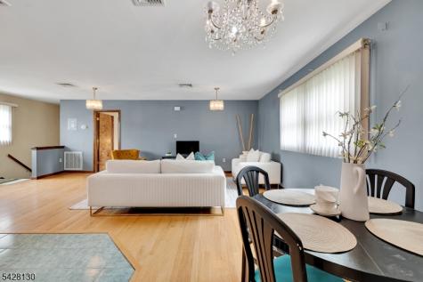 184 Stonehenge Terrace Clark NJ 07066