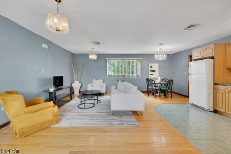 184 Stonehenge Terrace Clark NJ 07066