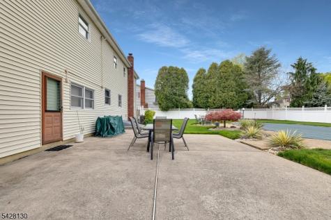 184 Stonehenge Terrace Clark NJ 07066