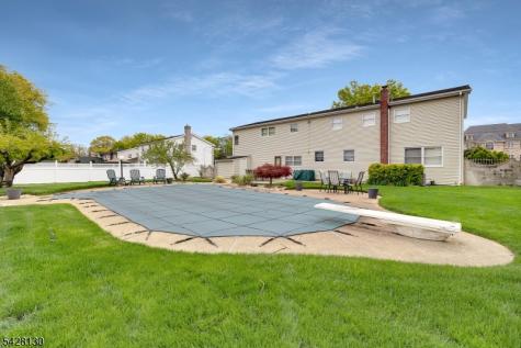 184 Stonehenge Terrace Clark NJ 07066