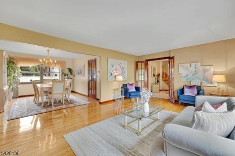 184 Stonehenge Terrace Clark NJ 07066