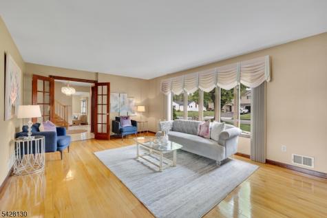 184 Stonehenge Terrace Clark NJ 07066