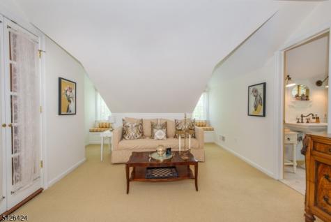 85 Athens Road Millburn NJ 07078